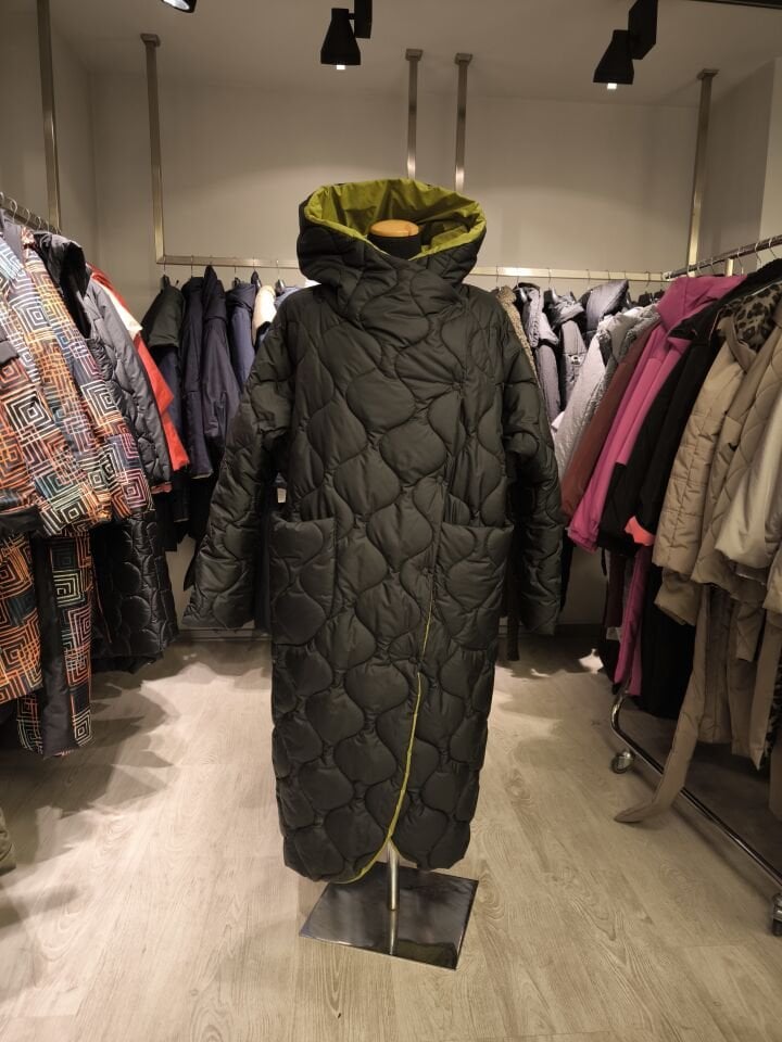 BiBi 133 İÇİ YEŞİL DIŞI SİYAH KAPİTONELİ OVERSIZE MONT KABAN