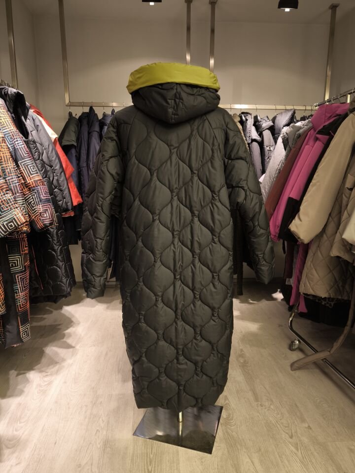 BiBi 133 İÇİ YEŞİL DIŞI SİYAH KAPİTONELİ OVERSIZE MONT KABAN