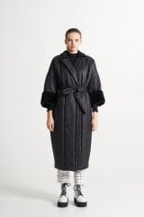 BiBi 2328 Kuşaklı Kadife Kumaş Ayrıntılı Kadın Kaban