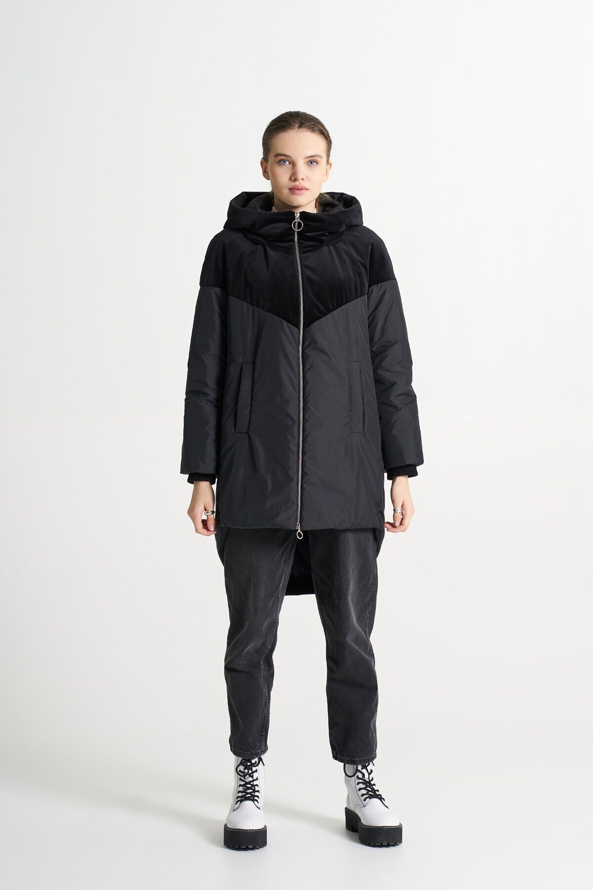 BiBi 2216 Kadife Detaylı Siyah Kadın Mont