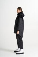 BiBi 2216 Kadife Detaylı Siyah Kadın Mont