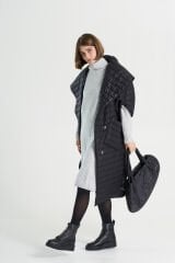 BiBi 2066 Kapüşonlu, Siyah Yarım Kollu Yelek Mont