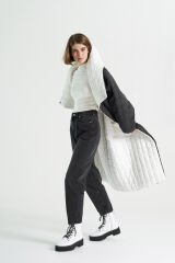 BİBİ 2142  Çift Taraf Giyilebilir Siyah-Beyaz Uzun Kaban