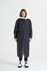 BİBİ 2142  Çift Taraf Giyilebilir Siyah-Beyaz Uzun Kaban