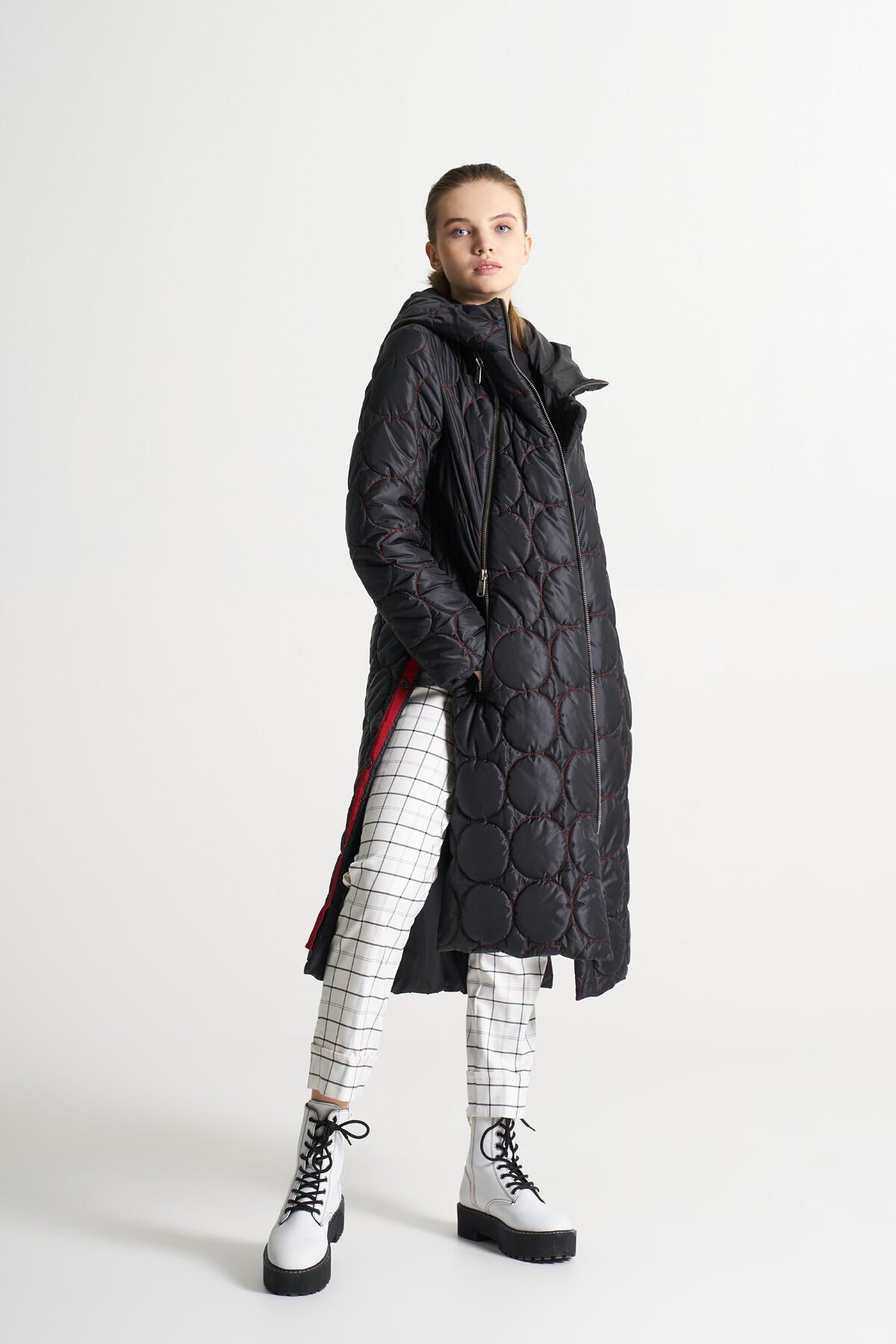 BiBi 2220 Kapitoneli Fermuar Detaylı Siyah Kadın Mont