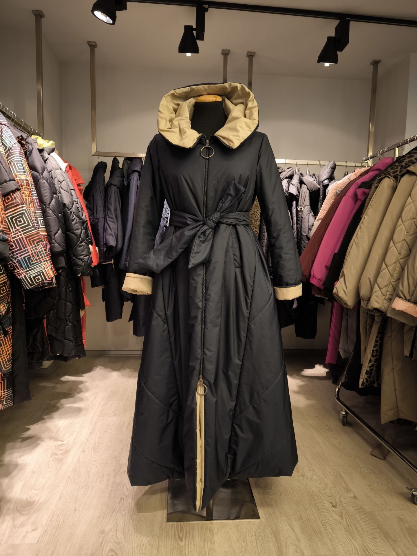 BiBi 2138 İçi Bej Lacivert Uzun Mont