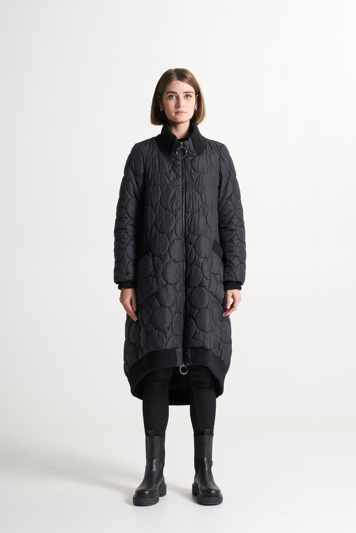 BiBi 2230 Yuvalak Kapitoneli Kadın Siyah Mont