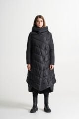 BiBi 2236 Eteği Asimetri Detaylı Siyah Uzun Mont