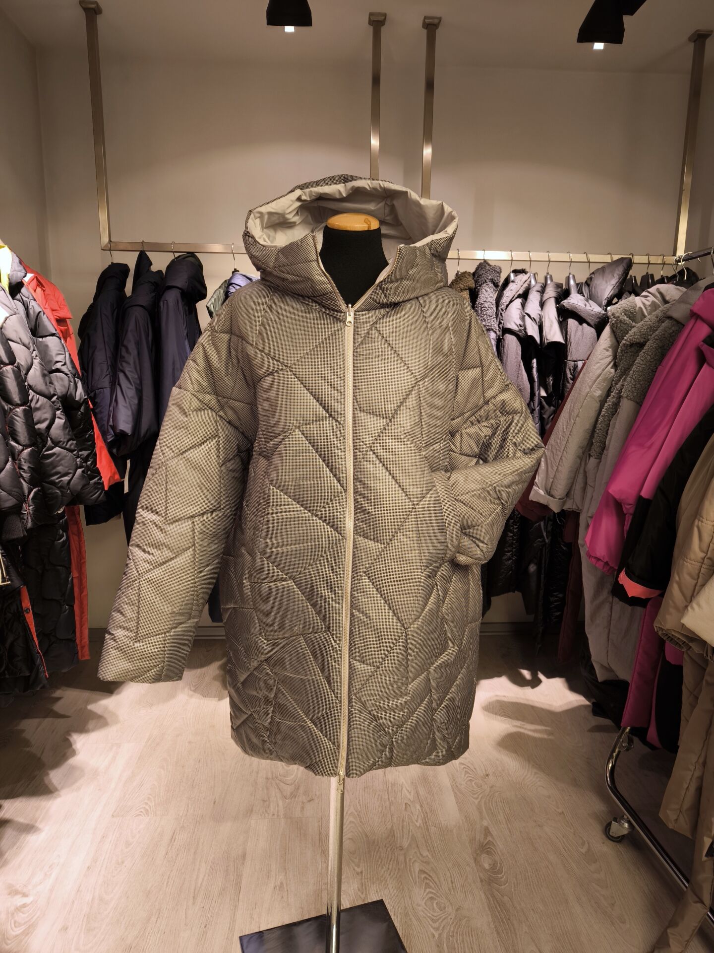 BiBi 2424 Geometrik Kapitoneli Gri Kadın Mont