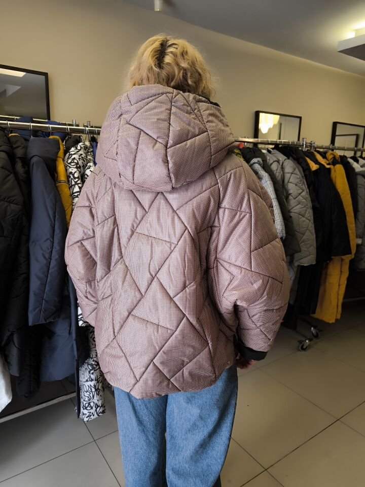 BiBi 2312 Bordo Geometrik Kapitoneli Kısa Kadın Mont