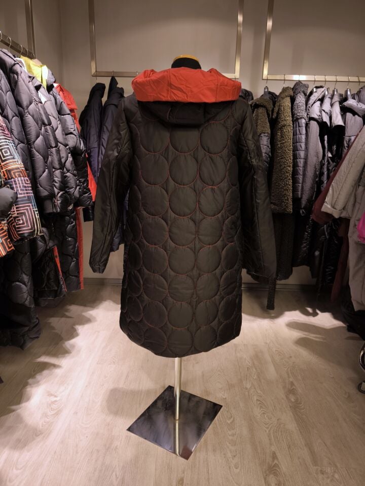 BiBi 2150 Yuvarlak Kapitoneli Kırmızı Siyah Mont