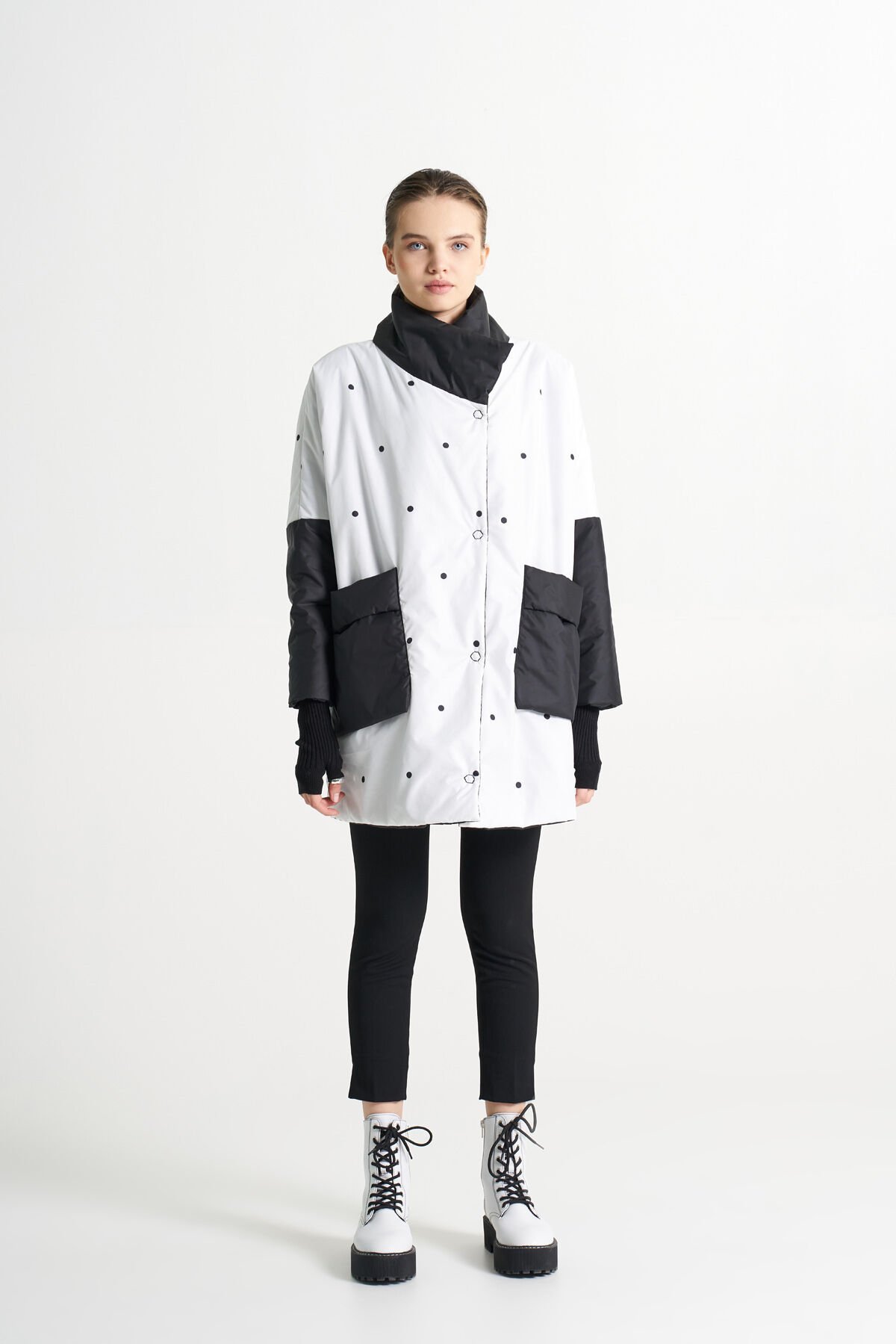 BiBi 2086 Puantiye Desenli Beyaz Kadın Mevsimlik Ceket