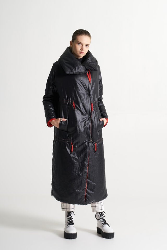 BiBi 2272 Kırmızı Bağcık Detaylı Siyah Uzun Mont