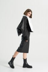 BiBi 2088 Çift Taraflı Siyah puantiyeli ve Düz Siyah Kısa Kadın Mont