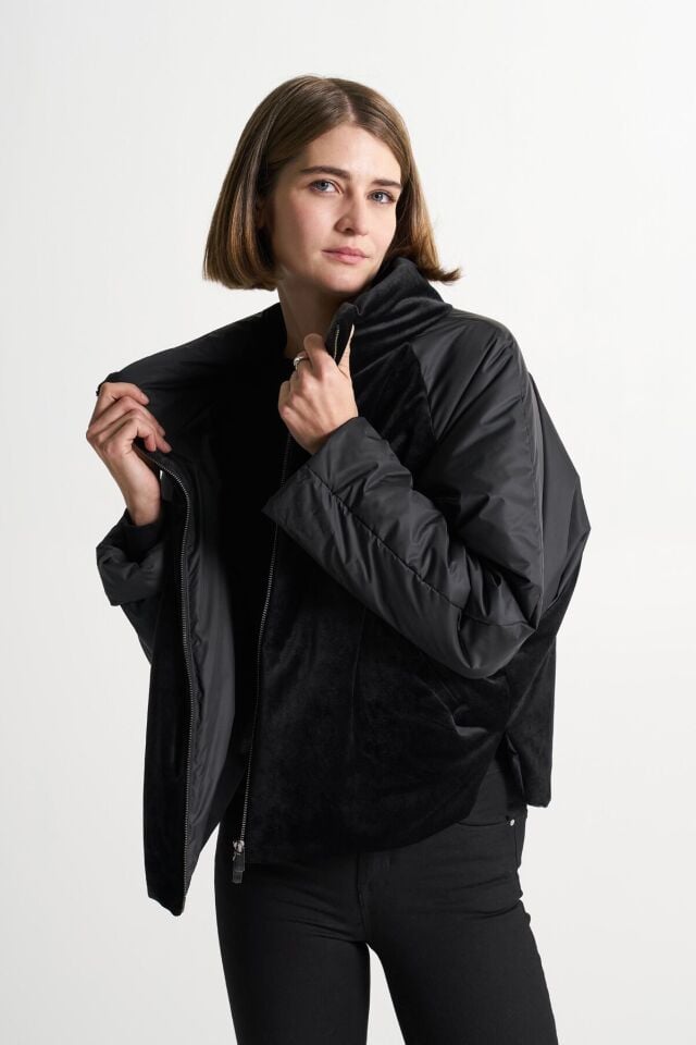 BiBi 2092 Siyah Kadife Kumaş Detaylı Kısa Kadın Mont