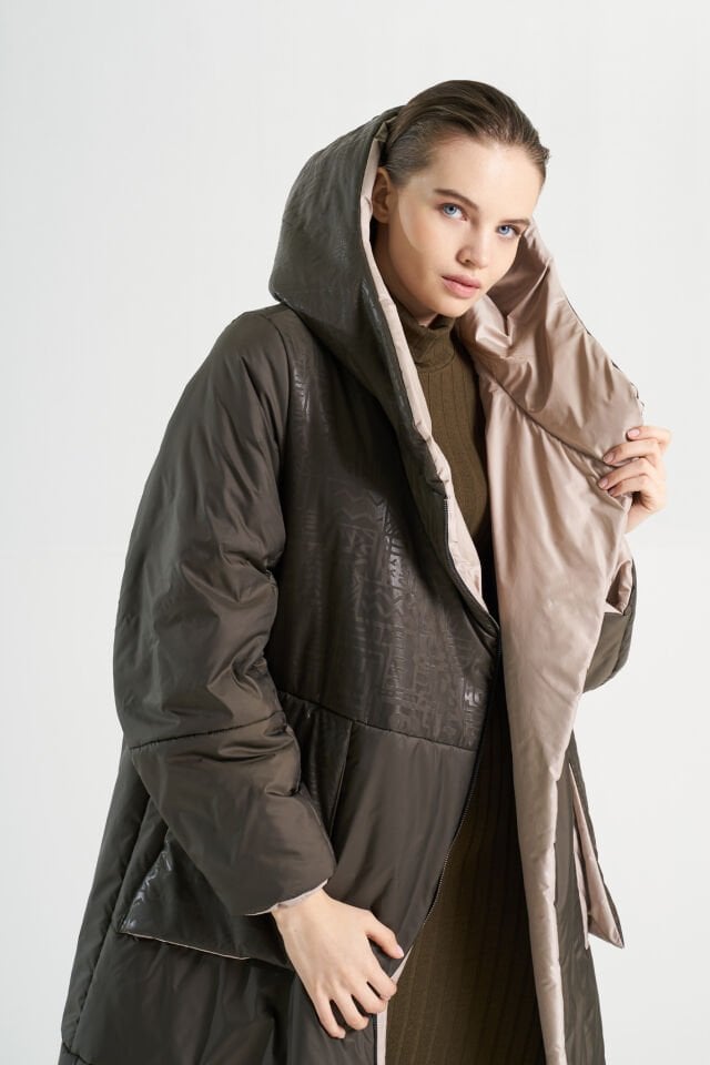 BiBi 2296 Parlak Kumaş Detaylı Kahverengi Uzun Mont